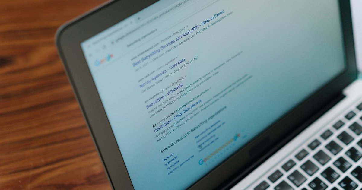 A evolução das buscas na internet: da pesquisa clássica no Google até a revolução das IAs