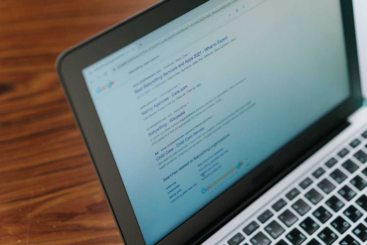 A evolução das buscas na internet: da pesquisa clássica no Google até a revolução das IAs