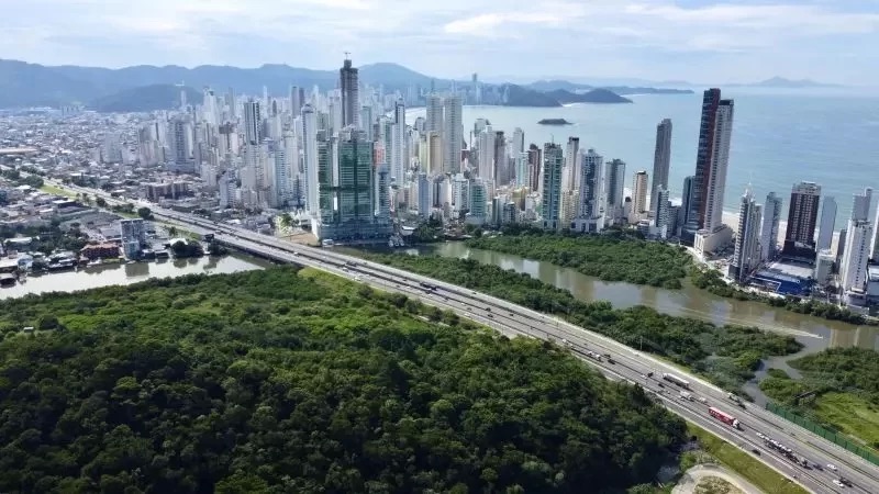 Acesso à BR-101 será fechado definitivamente em Balneário Camboriú; atenção à data