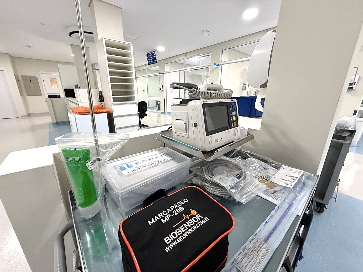 Equipamentos da UTI adulto do Hospital Municipal Santo Antônio, em Itapema