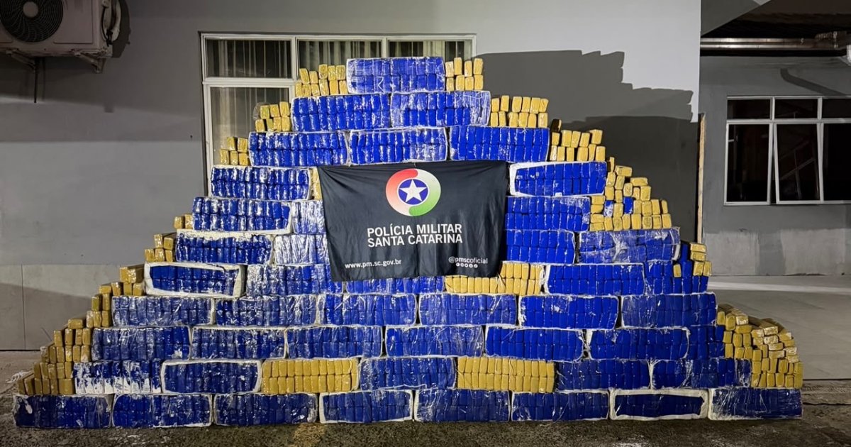 PM apreende 1,4 tonelada de maconha e prende seis homens em Barra Velha