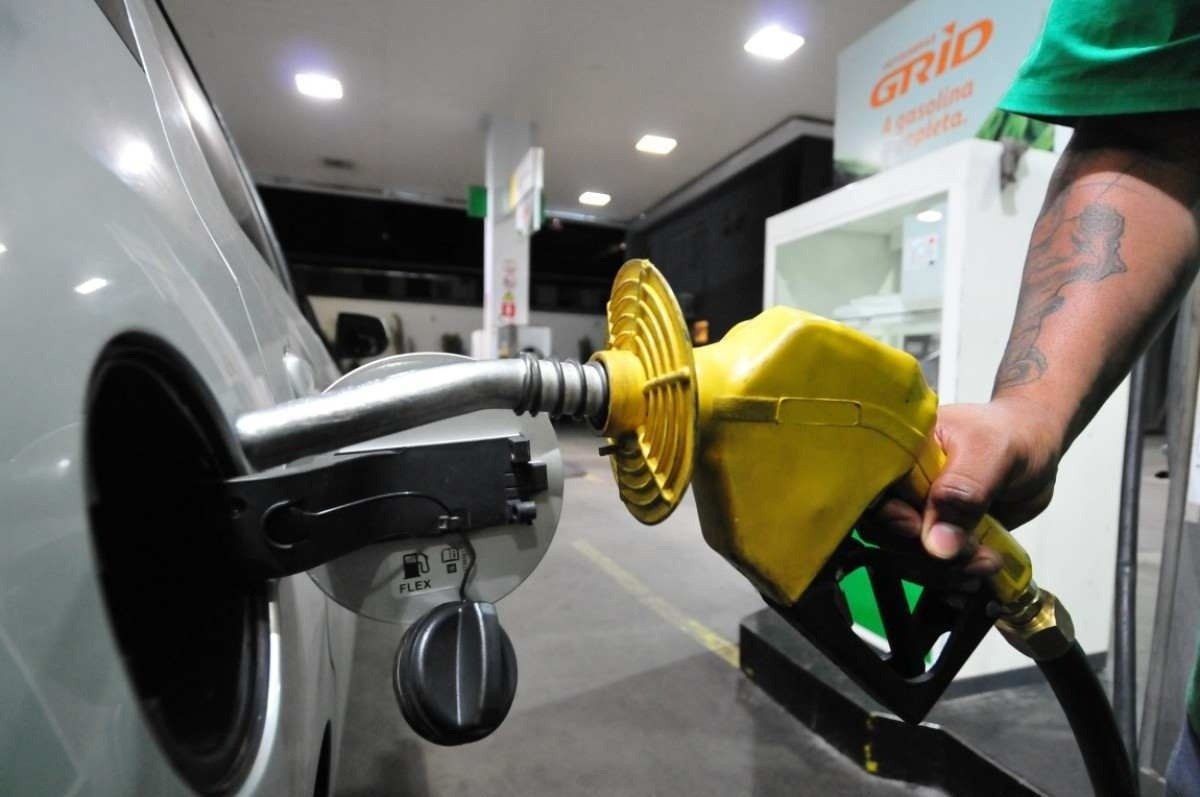 Confaz aumenta o ICMS da gasolina e do diesel em todo o Brasil e SC segue com a menor alíquota geral do país