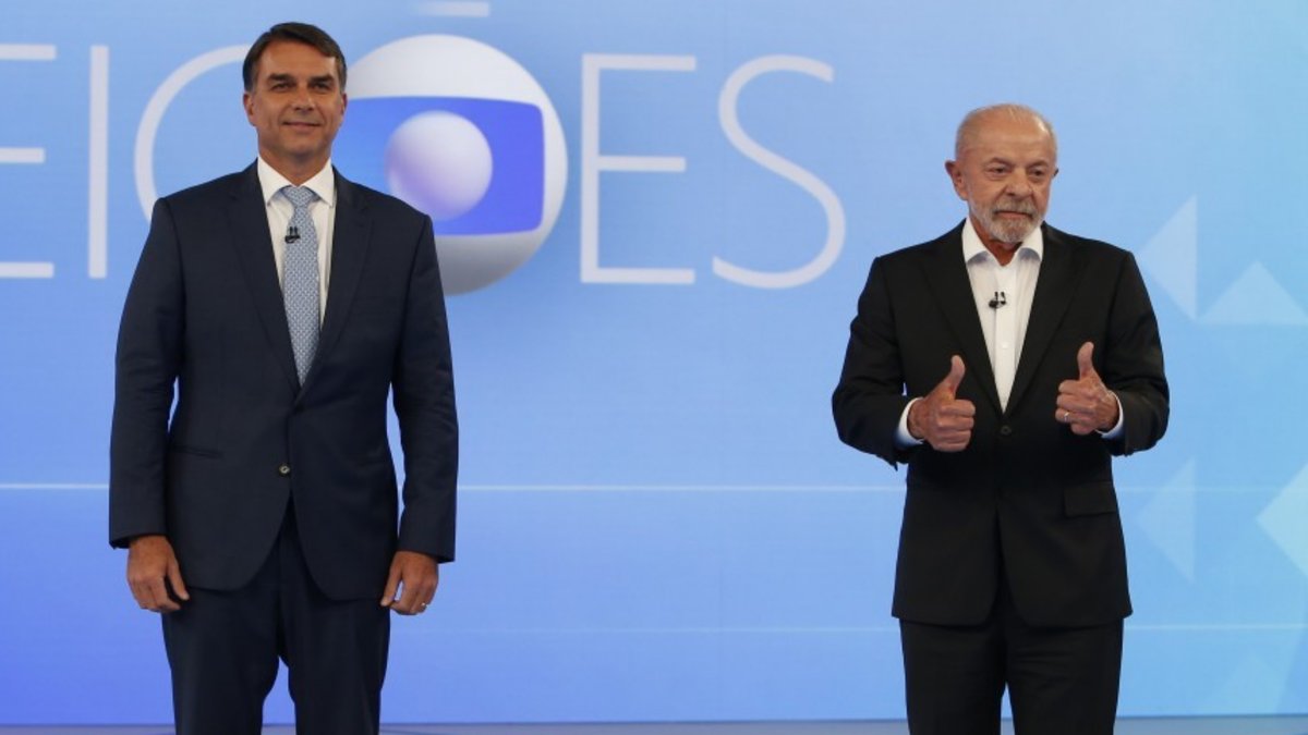 Críticos dizem que Flávio venceu Lula no debate da Globo, o último antes do segundo turno