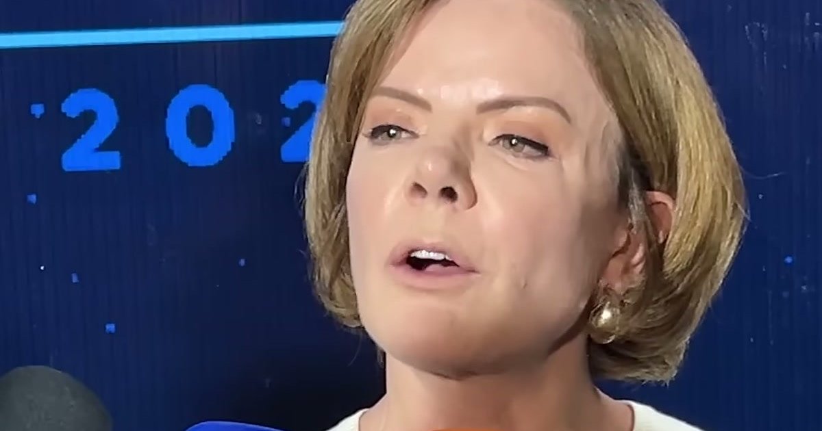 Candidata do PT no Paraná fala sob gritos de “Lula ladrão” e dispara:”Cachorro que late não morde”