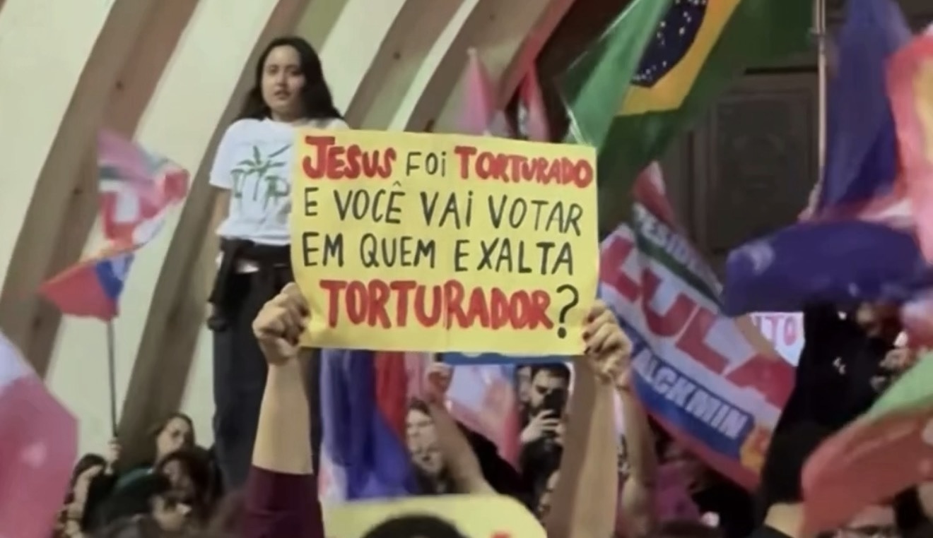 Militantes de Lula usam tortura de Jesus para virar voto em SC: “Você vai votar em quem exalta torturador?”