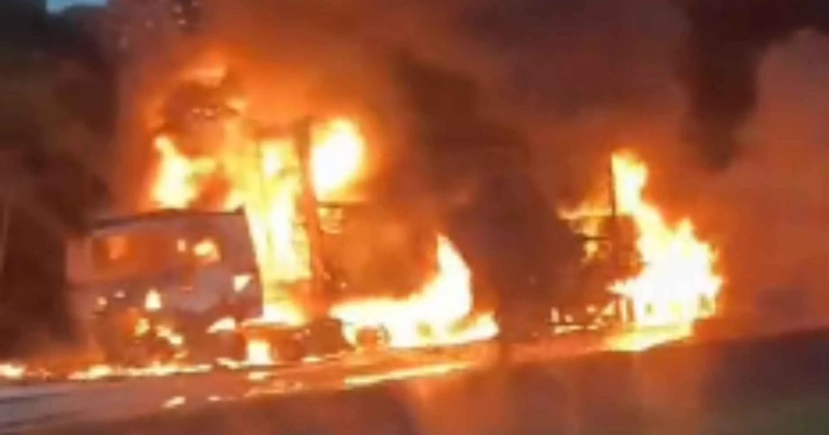 Incêndio em carreta bloqueia BR-376 no sentido Santa Catarina