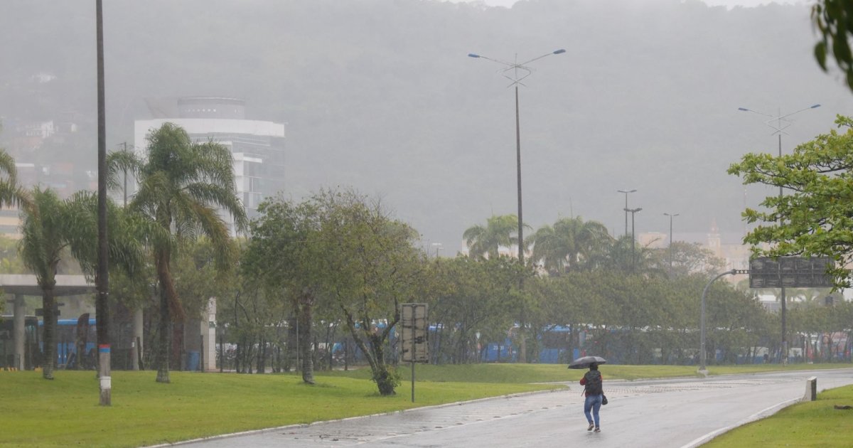 Chuva acima do normal e risco de enchentes: o que espera SC em outubro