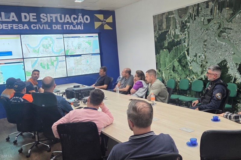 Drones vão acompanhar avanço das cheias em áreas de risco de Itajaí