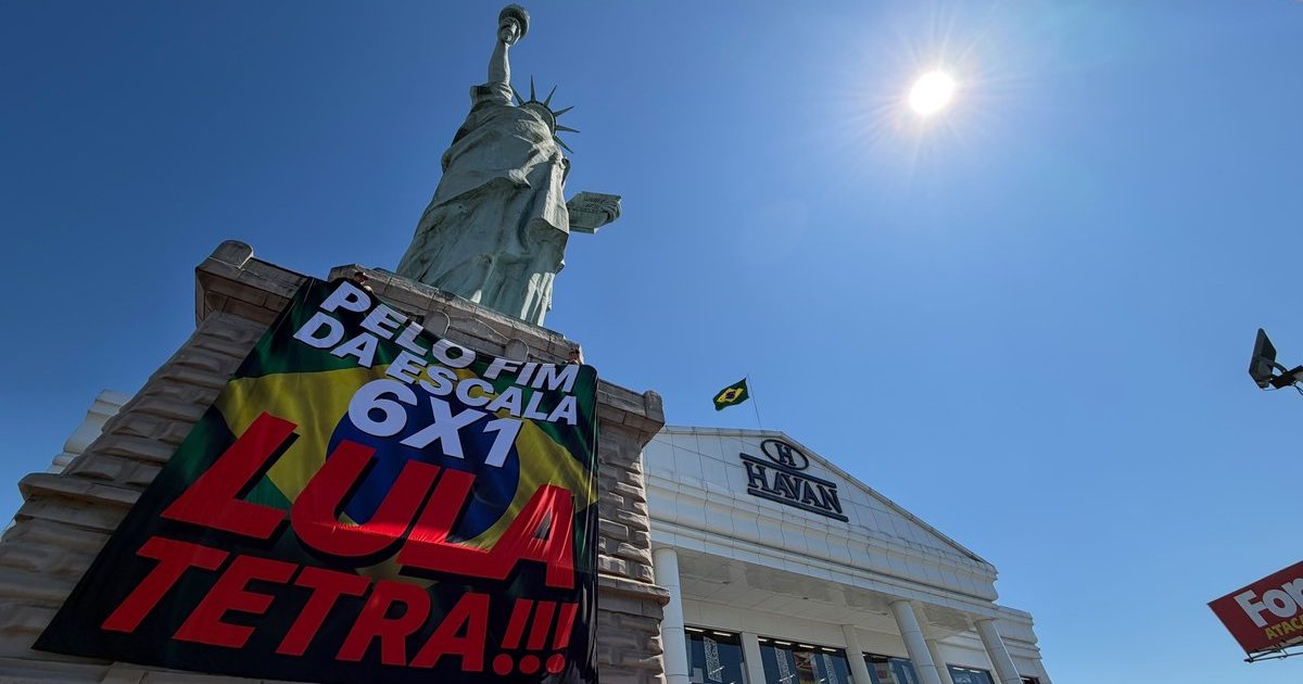 “Vá pra Cuba que te pariu”, diz Hang para sindicalista que colocou bandeira em estátua da Havan em SC
