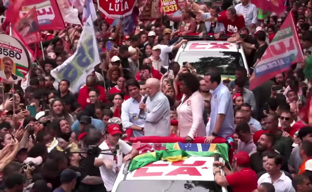 Lula zomba da Globo após debate cancelado e dispara: “Ela não é dona de tudo”