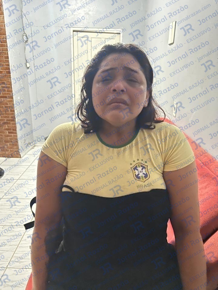 Luiza Ferreira Sena, de 25 anos, levada à Central de Polícia