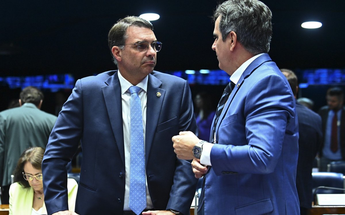 URGENTE: Após Zema, Caiado e Temer, União Brasil e PP fecham apoio a Flávio Bolsonaro contra Lula